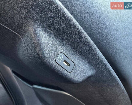 Черный Киа EV6, объемом двигателя 0 л и пробегом 82 тыс. км за 26100 $, фото 14 на Automoto.ua