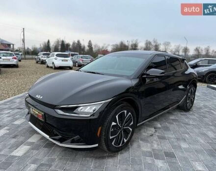 Чорний Кіа EV6, об'ємом двигуна 0 л та пробігом 7 тис. км за 26999 $, фото 3 на Automoto.ua