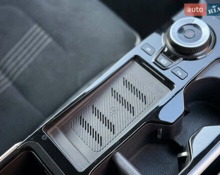 Черный Киа EV6, объемом двигателя 0 л и пробегом 80 тыс. км за 22900 $, фото 60 на Automoto.ua