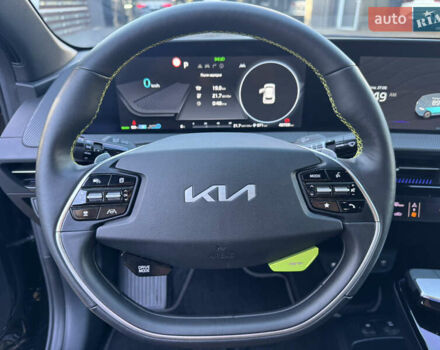 Черный Киа EV6, объемом двигателя 0 л и пробегом 49 тыс. км за 34500 $, фото 57 на Automoto.ua