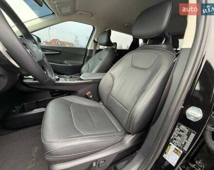 Чорний Кіа EV6, об'ємом двигуна 0 л та пробігом 7 тис. км за 26999 $, фото 11 на Automoto.ua