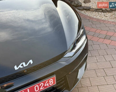 Черный Киа EV6, объемом двигателя 0 л и пробегом 80 тыс. км за 22900 $, фото 6 на Automoto.ua