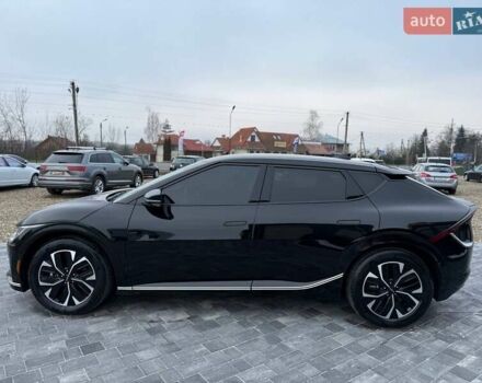 Чорний Кіа EV6, об'ємом двигуна 0 л та пробігом 7 тис. км за 26999 $, фото 4 на Automoto.ua