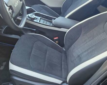 Чорний Кіа EV6, об'ємом двигуна 0 л та пробігом 21 тис. км за 27000 $, фото 10 на Automoto.ua