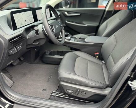 Чорний Кіа EV6, об'ємом двигуна 0 л та пробігом 4 тис. км за 28500 $, фото 14 на Automoto.ua