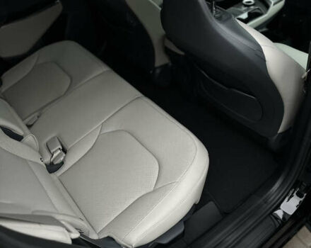 Чорний Кіа EV6, об'ємом двигуна 0 л та пробігом 2 тис. км за 29900 $, фото 27 на Automoto.ua