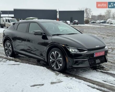 Черный Киа EV6, объемом двигателя 0 л и пробегом 11 тыс. км за 29999 $, фото 7 на Automoto.ua