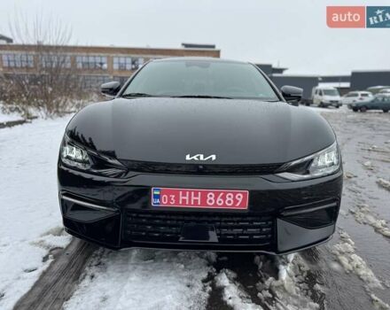 Черный Киа EV6, объемом двигателя 0 л и пробегом 11 тыс. км за 29999 $, фото 1 на Automoto.ua