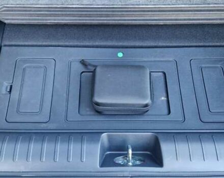 Чорний Кіа EV6, об'ємом двигуна 0 л та пробігом 21 тис. км за 27000 $, фото 32 на Automoto.ua