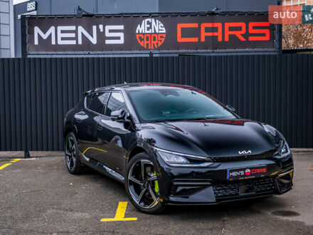 Киа EV6 2022 в Киеве на Automoto.ua Черный Киа EV6, объемом двигателя 0 л и пробегом 8 тыс. км за 33000 $, фото 1 на Automoto.ua