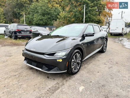 Киа EV6 2022 в Ровно на Automoto.ua Черный Киа EV6, объемом двигателя 0 л и пробегом 123 тыс. км за 18900 $, фото 1 на Automoto.ua