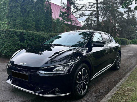 Киа EV6 2022 в Киеве на Automoto.ua Черный Киа EV6, объемом двигателя 0 л и пробегом 28 тыс. км за 24000 $, фото 1 на Automoto.ua