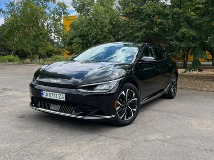 Черный Киа EV6, объемом двигателя 0 л и пробегом 58 тыс. км за 26900 $, фото 1 на Automoto.ua