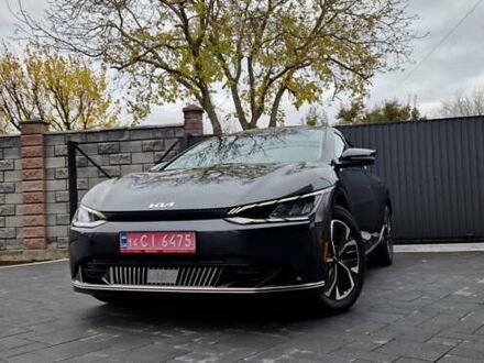 Киа EV6 2023 в Луцке на Automoto.ua Черный Киа EV6, объемом двигателя 0 л и пробегом 76 тыс. км за 23900 $, фото 1 на Automoto.ua