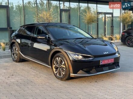 Киа EV6 2024 в Ровно на Automoto.ua Черный Киа EV6, объемом двигателя 0 л и пробегом 4 тыс. км за 28500 $, фото 1 на Automoto.ua