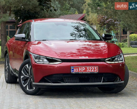 Красный Киа EV6, объемом двигателя 0 л и пробегом 52 тыс. км за 25500 $, фото 1 на Automoto.ua