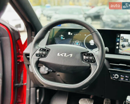 Красный Киа EV6, объемом двигателя 0 л и пробегом 44 тыс. км за 24500 $, фото 22 на Automoto.ua