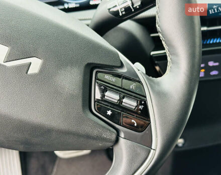 Красный Киа EV6, объемом двигателя 0 л и пробегом 44 тыс. км за 24500 $, фото 31 на Automoto.ua