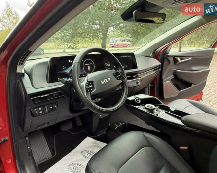 Красный Киа EV6, объемом двигателя 0 л и пробегом 52 тыс. км за 25500 $, фото 32 на Automoto.ua