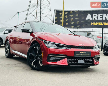 Красный Киа EV6, объемом двигателя 0 л и пробегом 44 тыс. км за 24500 $, фото 2 на Automoto.ua