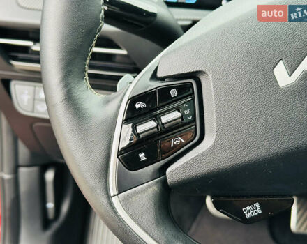 Красный Киа EV6, объемом двигателя 0 л и пробегом 44 тыс. км за 24500 $, фото 30 на Automoto.ua