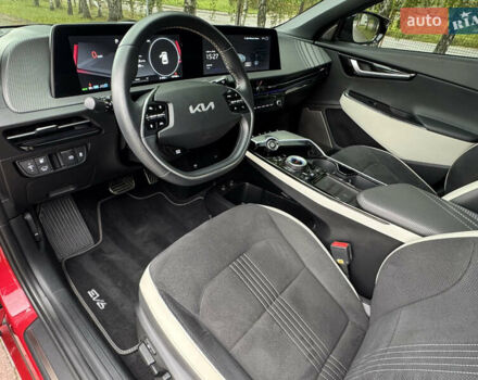 Червоний Кіа EV6, об'ємом двигуна 0 л та пробігом 160 тис. км за 26990 $, фото 27 на Automoto.ua