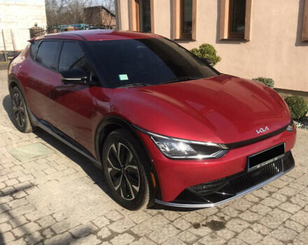 Червоний Кіа EV6, об'ємом двигуна 0 л та пробігом 9 тис. км за 33000 $, фото 4 на Automoto.ua