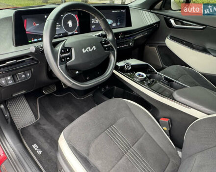 Червоний Кіа EV6, об'ємом двигуна 0 л та пробігом 160 тис. км за 26990 $, фото 22 на Automoto.ua