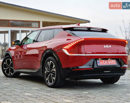 Червоний Кіа EV6, об'ємом двигуна 0 л та пробігом 53 тис. км за 24700 $, фото 52 на Automoto.ua