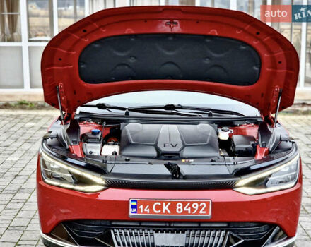 Червоний Кіа EV6, об'ємом двигуна 0 л та пробігом 53 тис. км за 24700 $, фото 20 на Automoto.ua