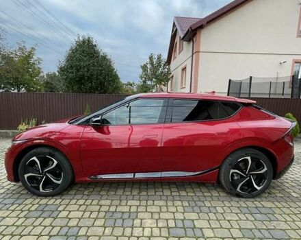 Красный Киа EV6, объемом двигателя 0 л и пробегом 77 тыс. км за 29300 $, фото 2 на Automoto.ua