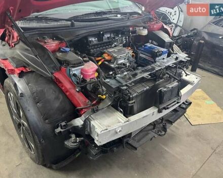 Красный Киа EV6, объемом двигателя 0 л и пробегом 32 тыс. км за 17500 $, фото 7 на Automoto.ua