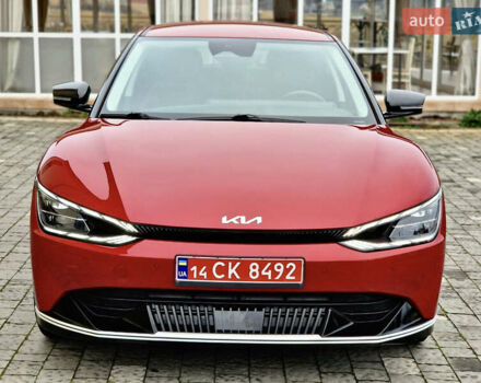 Червоний Кіа EV6, об'ємом двигуна 0 л та пробігом 53 тис. км за 24700 $, фото 6 на Automoto.ua