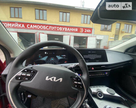 Червоний Кіа EV6, об'ємом двигуна 0 л та пробігом 13 тис. км за 50000 $, фото 5 на Automoto.ua