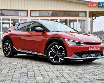 Червоний Кіа EV6, об'ємом двигуна 0 л та пробігом 53 тис. км за 24700 $, фото 3 на Automoto.ua