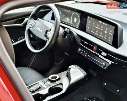 Червоний Кіа EV6, об'ємом двигуна 0 л та пробігом 53 тис. км за 24700 $, фото 12 на Automoto.ua