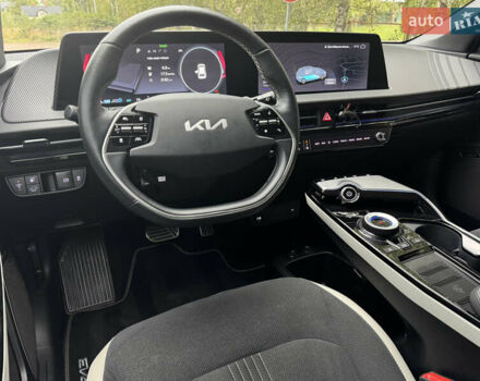 Червоний Кіа EV6, об'ємом двигуна 0 л та пробігом 160 тис. км за 26990 $, фото 20 на Automoto.ua