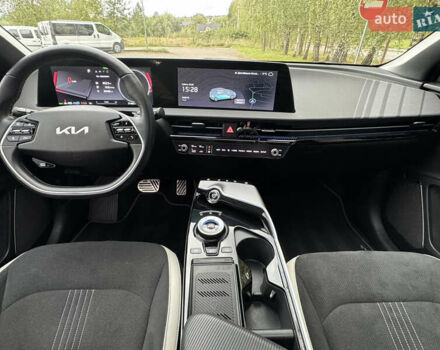 Червоний Кіа EV6, об'ємом двигуна 0 л та пробігом 160 тис. км за 26990 $, фото 30 на Automoto.ua