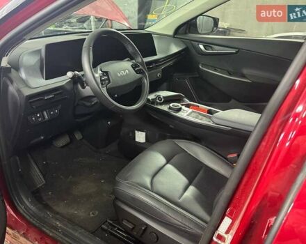 Красный Киа EV6, объемом двигателя 0 л и пробегом 32 тыс. км за 17500 $, фото 9 на Automoto.ua