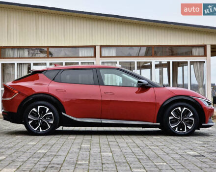 Червоний Кіа EV6, об'ємом двигуна 0 л та пробігом 53 тис. км за 24700 $, фото 4 на Automoto.ua