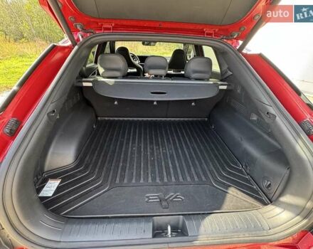 Червоний Кіа EV6, об'ємом двигуна 0 л та пробігом 62 тис. км за 36900 $, фото 32 на Automoto.ua