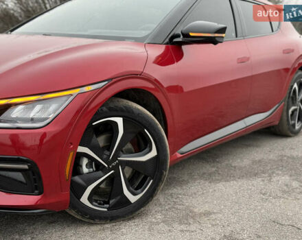 Красный Киа EV6, объемом двигателя 0 л и пробегом 53 тыс. км за 33900 $, фото 14 на Automoto.ua