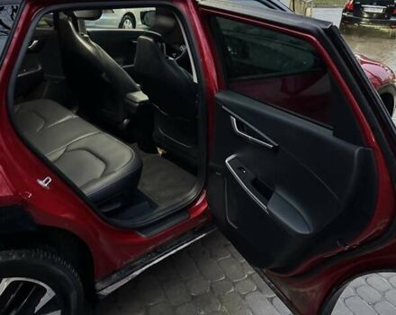 Червоний Кіа EV6, об'ємом двигуна 0 л та пробігом 82 тис. км за 27000 $, фото 7 на Automoto.ua
