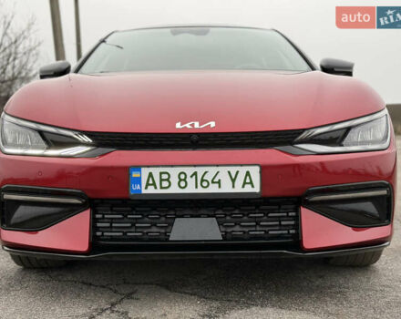 Красный Киа EV6, объемом двигателя 0 л и пробегом 53 тыс. км за 33900 $, фото 3 на Automoto.ua