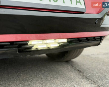 Красный Киа EV6, объемом двигателя 0 л и пробегом 53 тыс. км за 33900 $, фото 61 на Automoto.ua