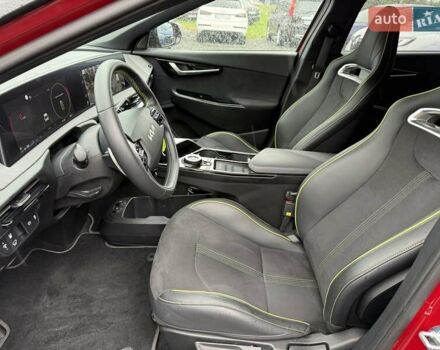 Червоний Кіа EV6, об'ємом двигуна 0 л та пробігом 12 тис. км за 28500 $, фото 55 на Automoto.ua
