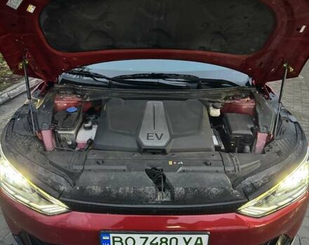 Червоний Кіа EV6, об'ємом двигуна 0 л та пробігом 82 тис. км за 27000 $, фото 18 на Automoto.ua