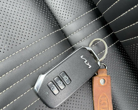 Красный Киа EV6, объемом двигателя 0 л и пробегом 53 тыс. км за 33900 $, фото 23 на Automoto.ua