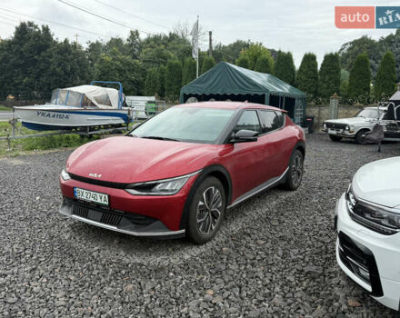 Киа EV6 2023 в Хмельницком на Automoto.ua Красный Киа EV6, объемом двигателя 0 л и пробегом 8 тыс. км за 26500 $, фото 3 на Automoto.ua