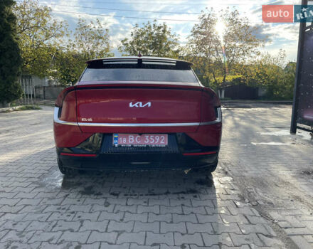 Красный Киа EV6, объемом двигателя 0 л и пробегом 40 тыс. км за 21400 $, фото 8 на Automoto.ua
